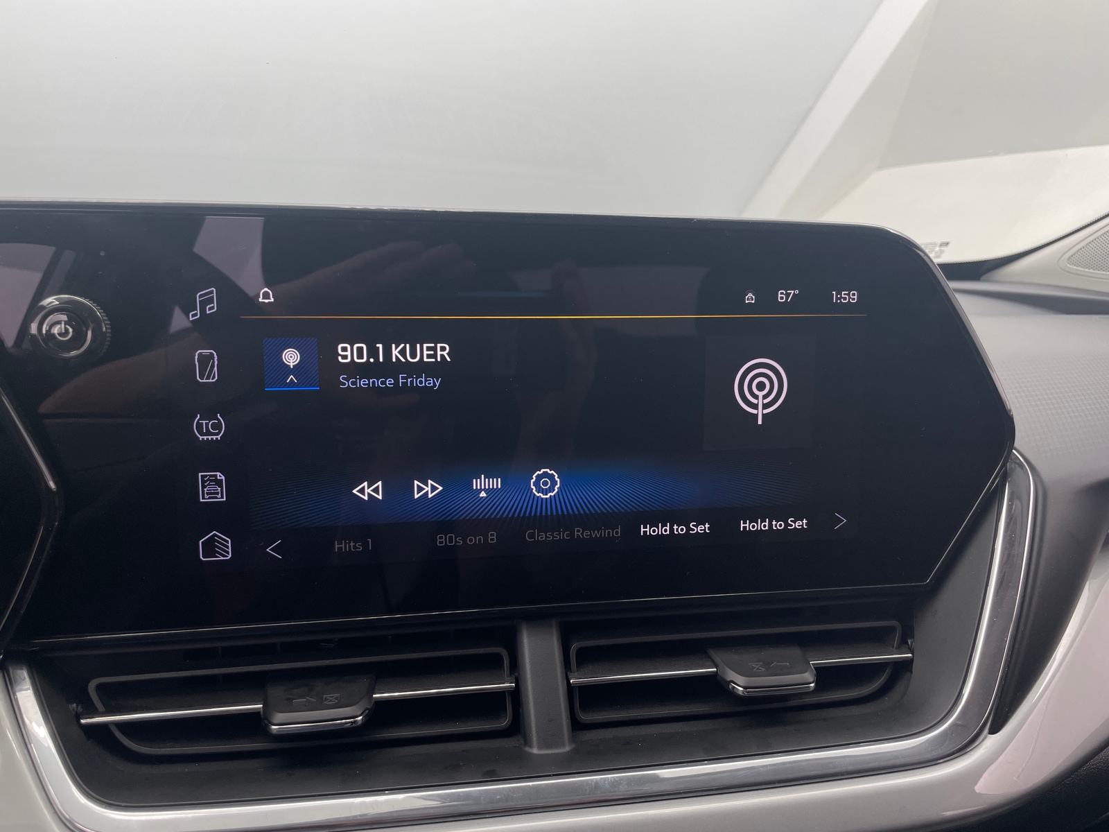Thumbnail: 2025 Chevrolet Trax - 3