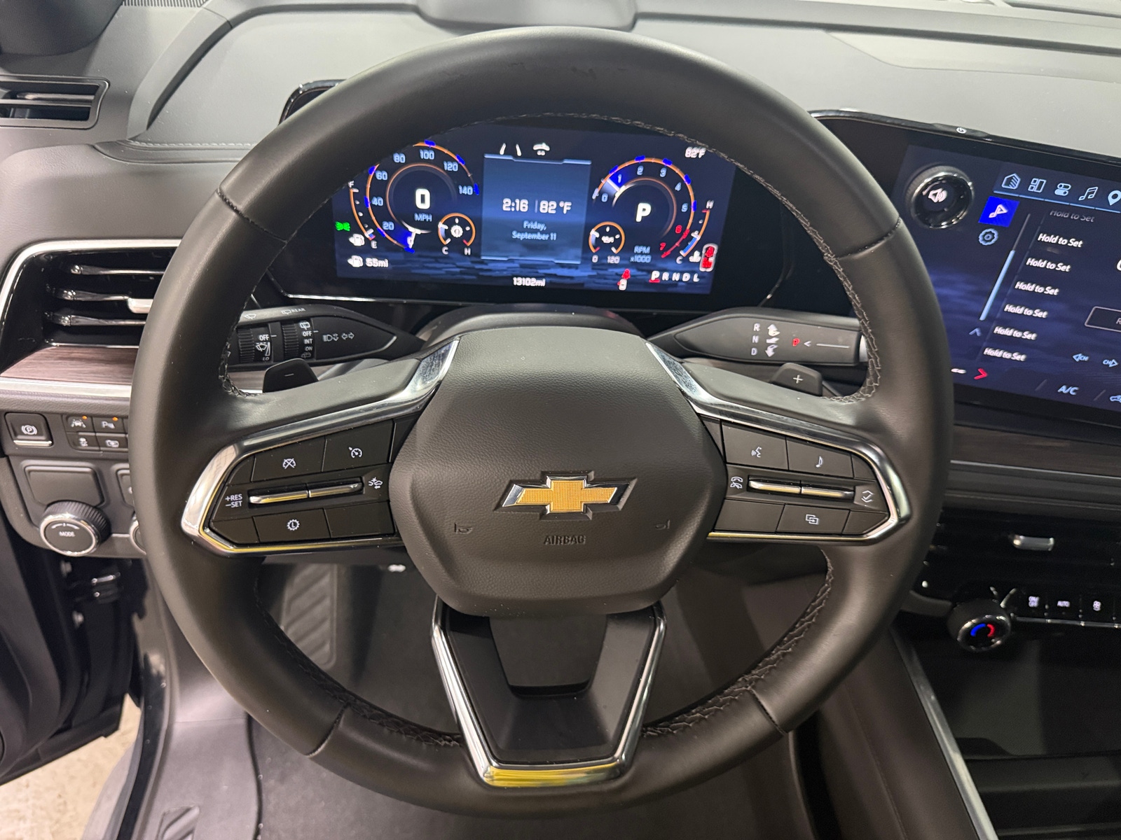 Thumbnail: 2026 Chevrolet Suburban - 5
