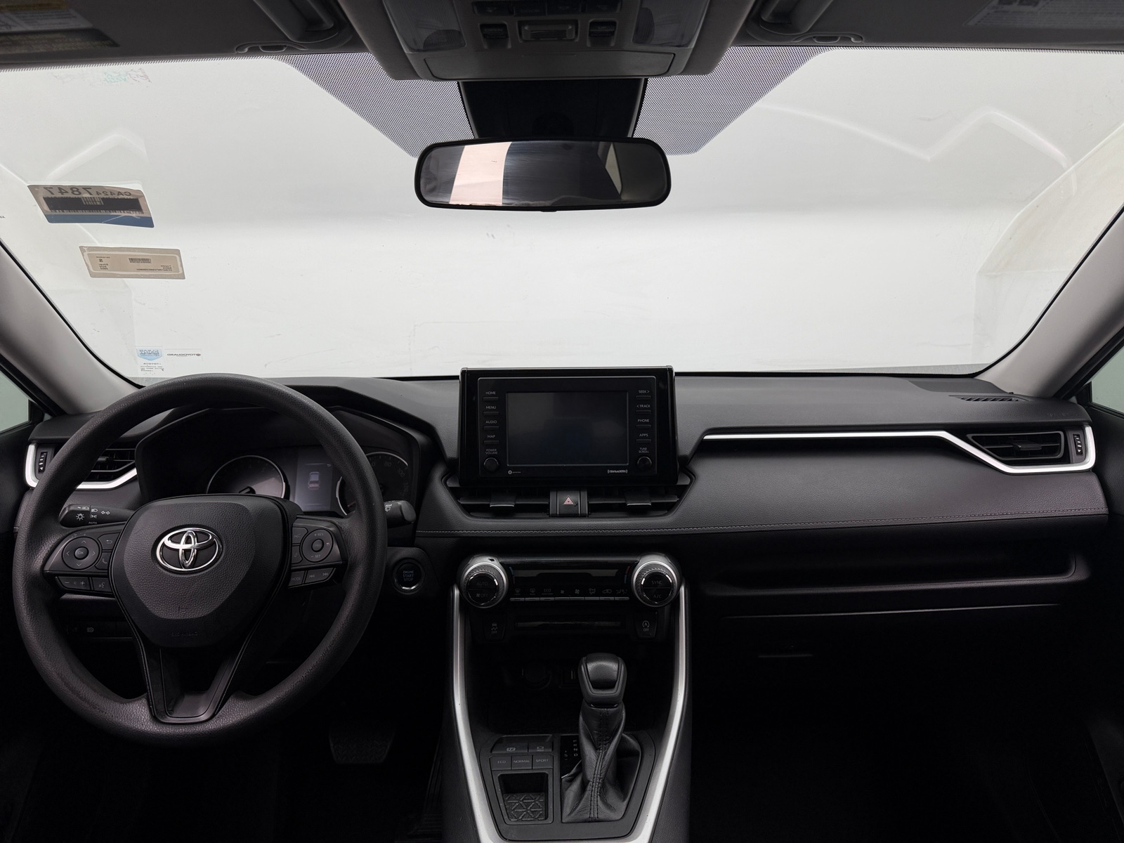 Thumbnail: 2022 Toyota RAV4 - 3