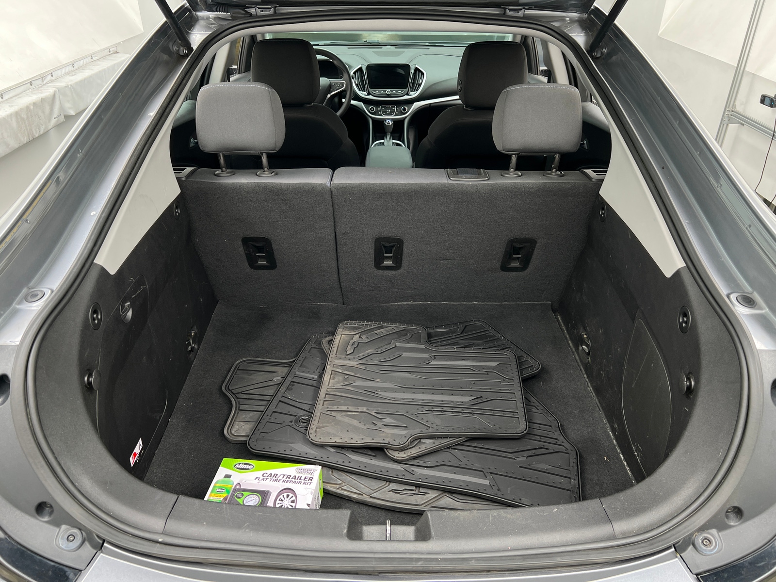 Thumbnail: 2018 Chevrolet Volt - 7