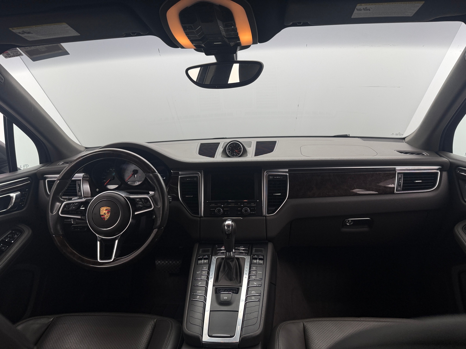 Thumbnail: 2015 Porsche Macan - 2