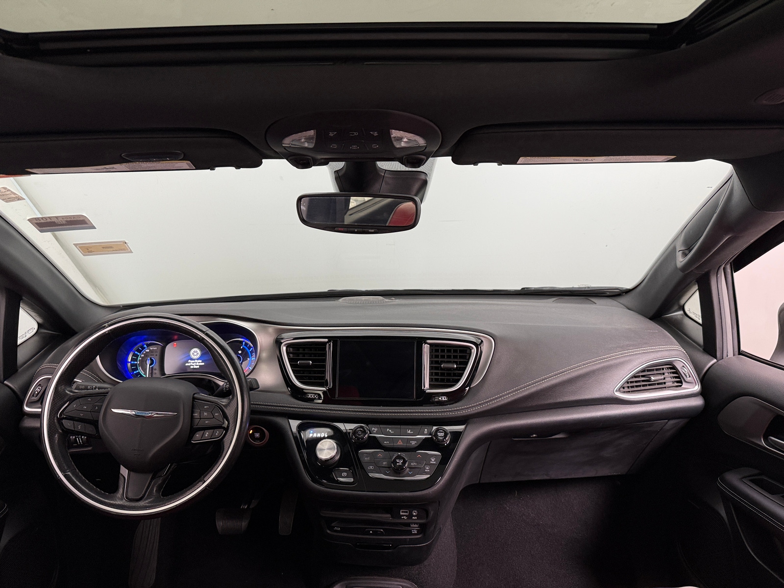 Thumbnail: 2020 Chrysler Pacifica - 2