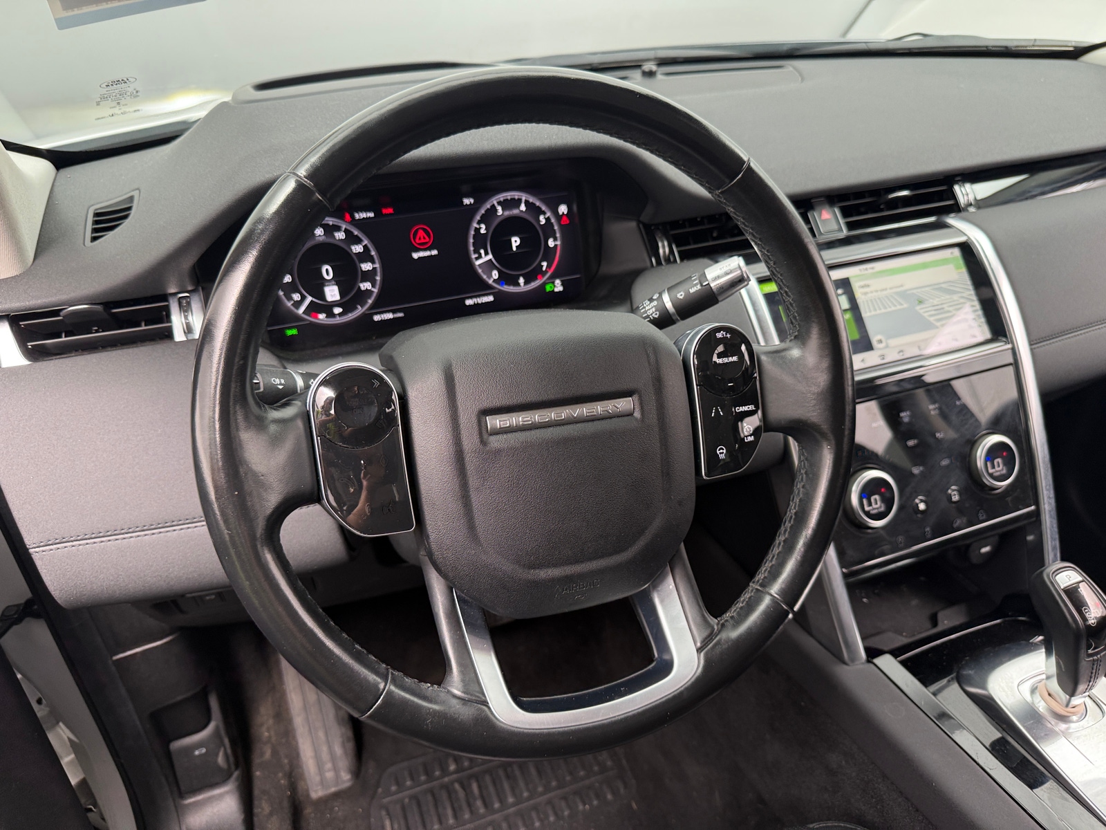 Thumbnail: 2020 Land Rover Discovery Sport - 5