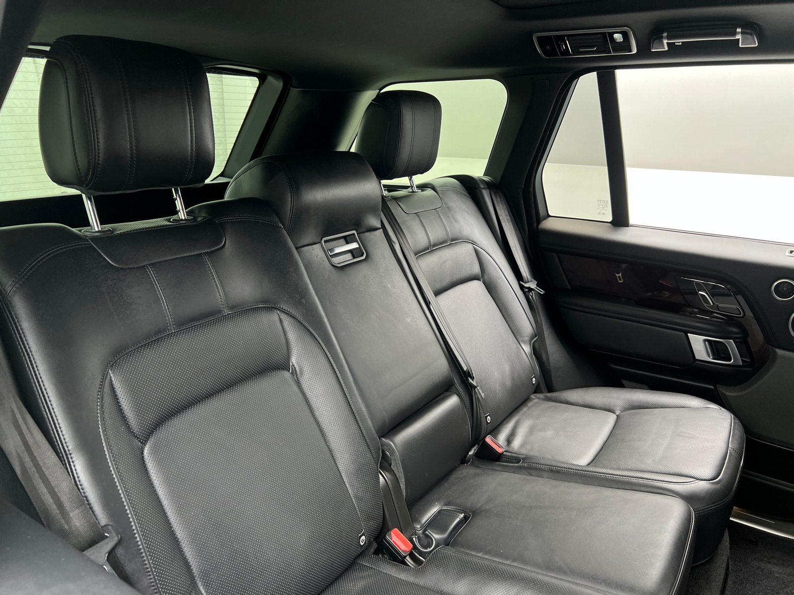 Thumbnail: 2020 Land Rover Range Rover - 5