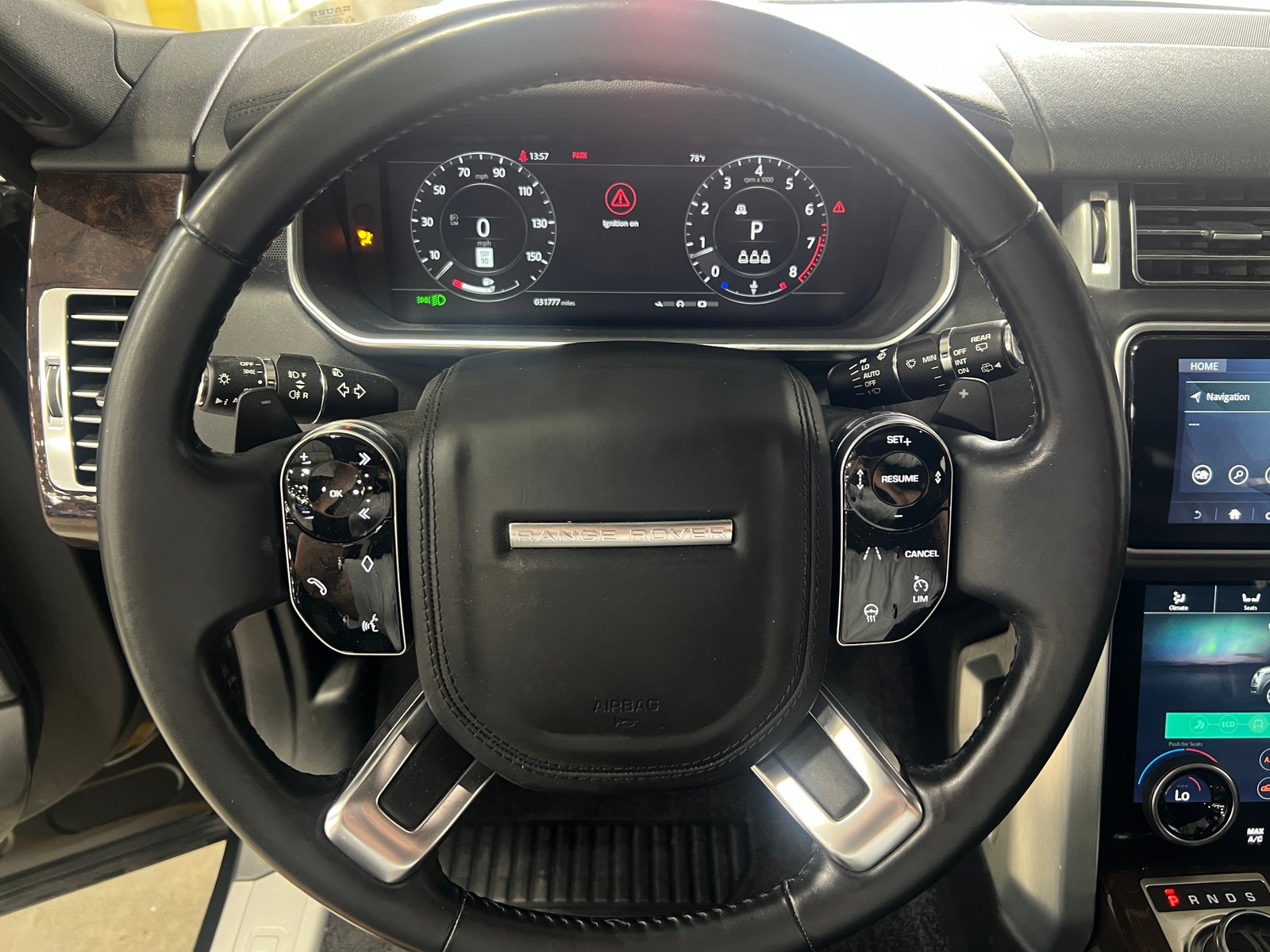 Thumbnail: 2020 Land Rover Range Rover - 4