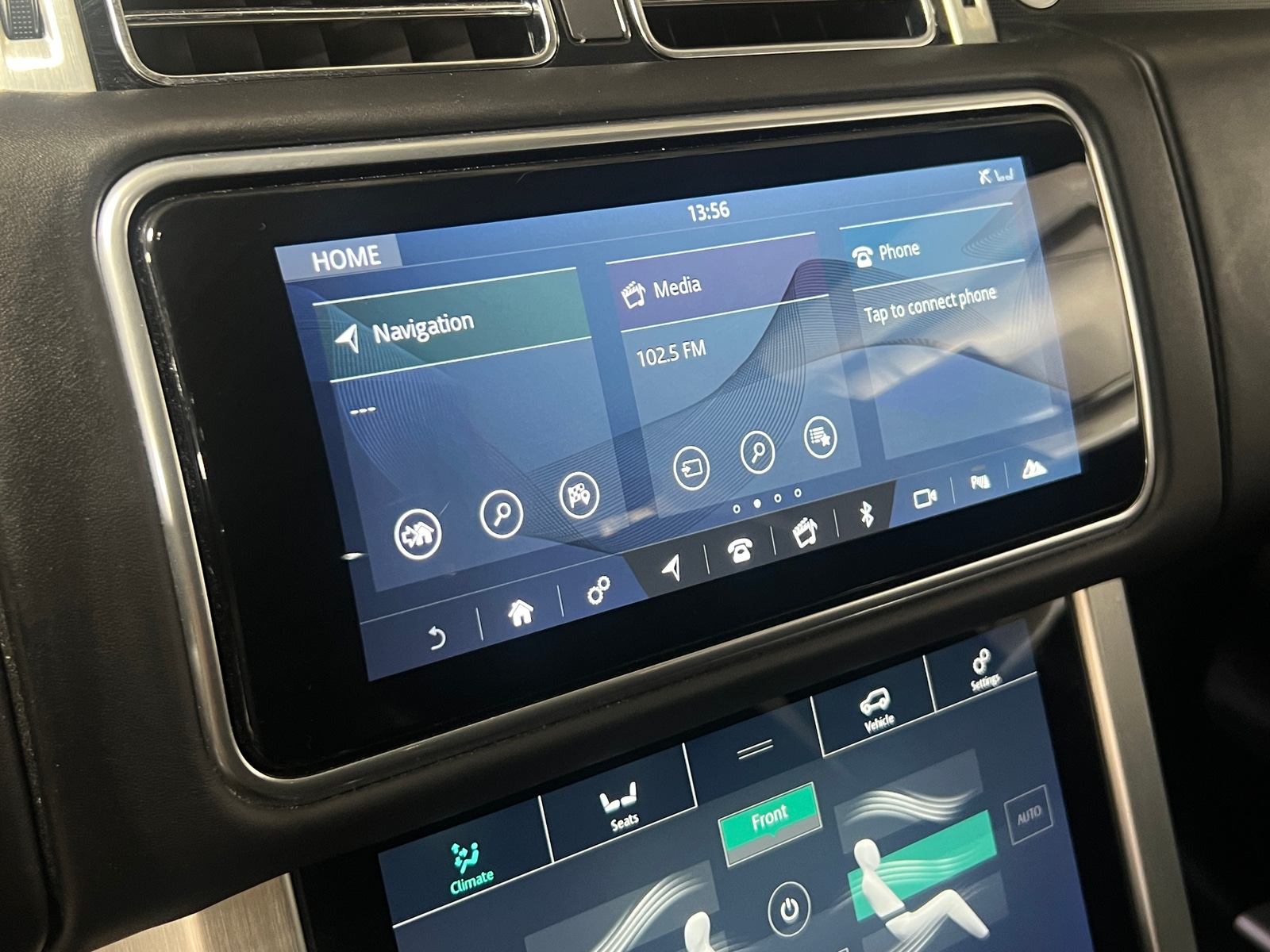 Thumbnail: 2020 Land Rover Range Rover - 3