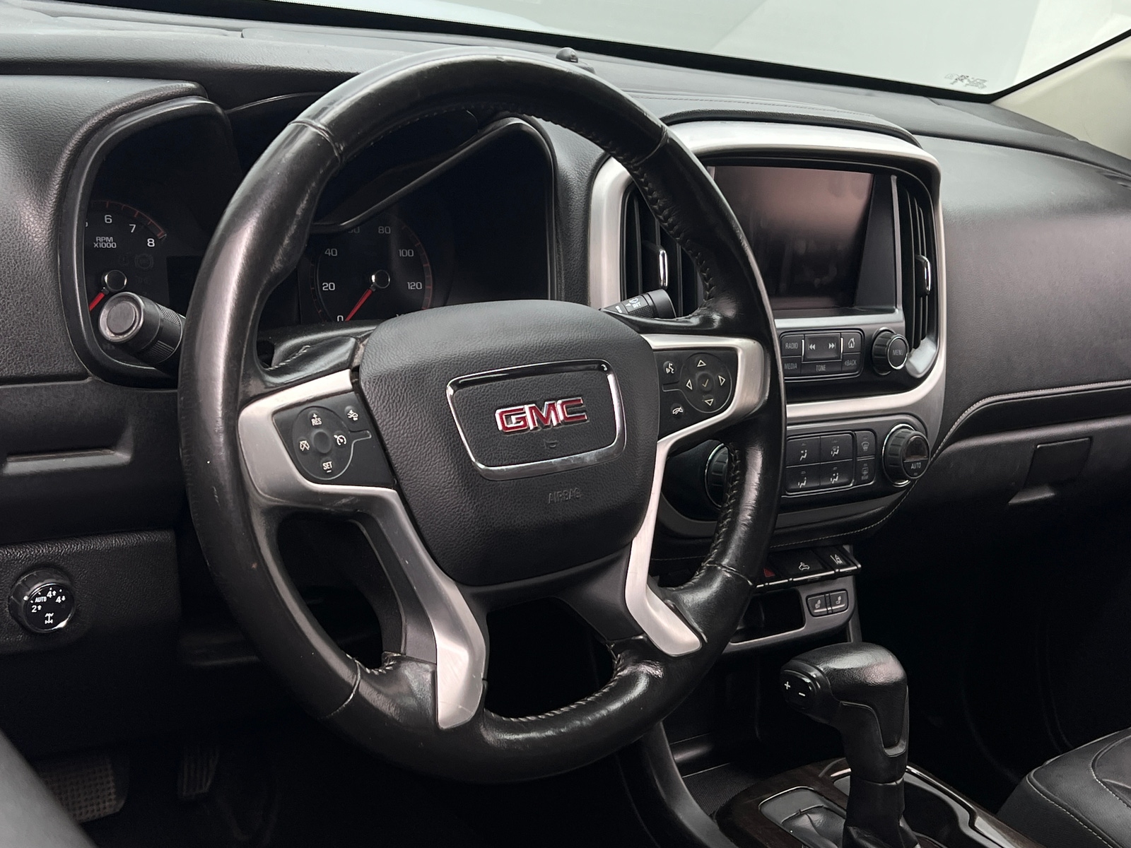 Thumbnail: 2016 GMC Canyon - 4
