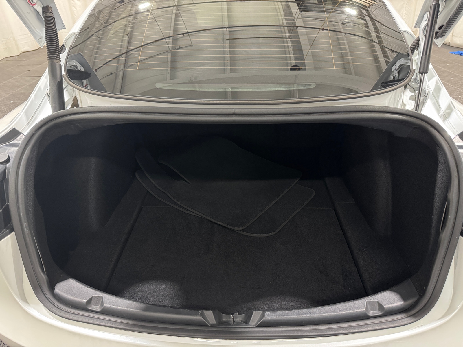 Thumbnail: 2023 Tesla Model 3 - 6