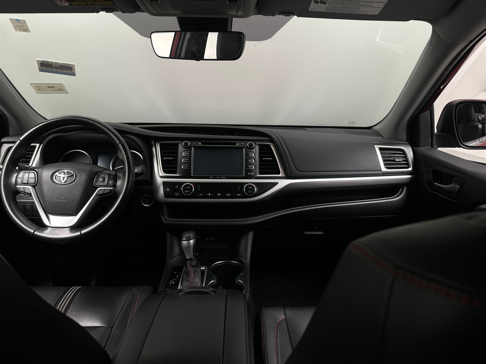 Thumbnail: 2019 Toyota Highlander - 3
