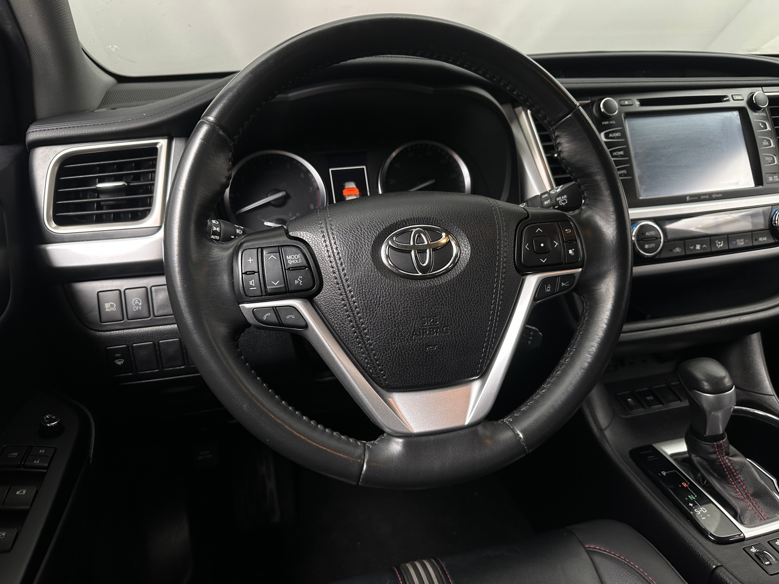 Thumbnail: 2019 Toyota Highlander - 5