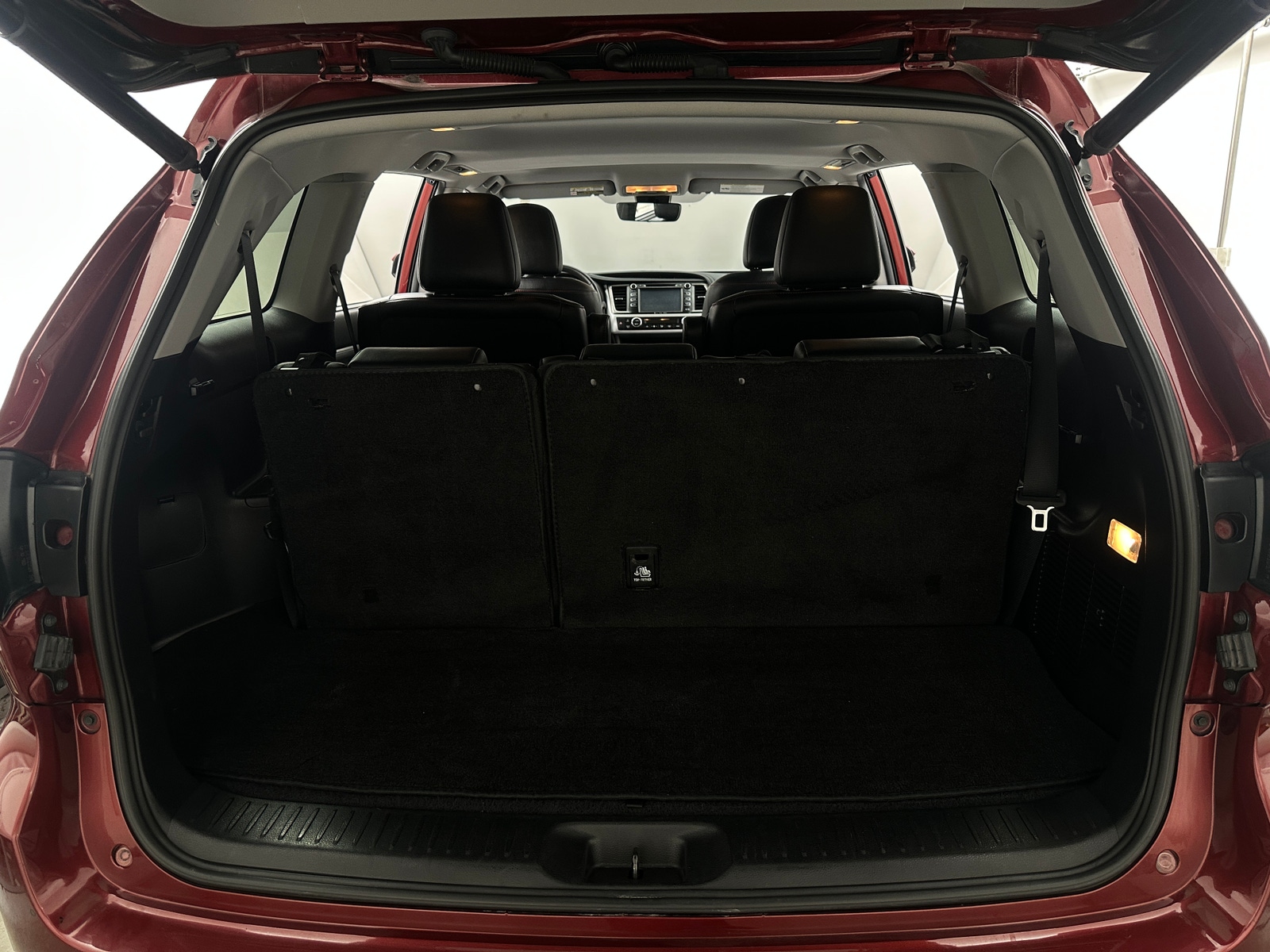 Thumbnail: 2019 Toyota Highlander - 7