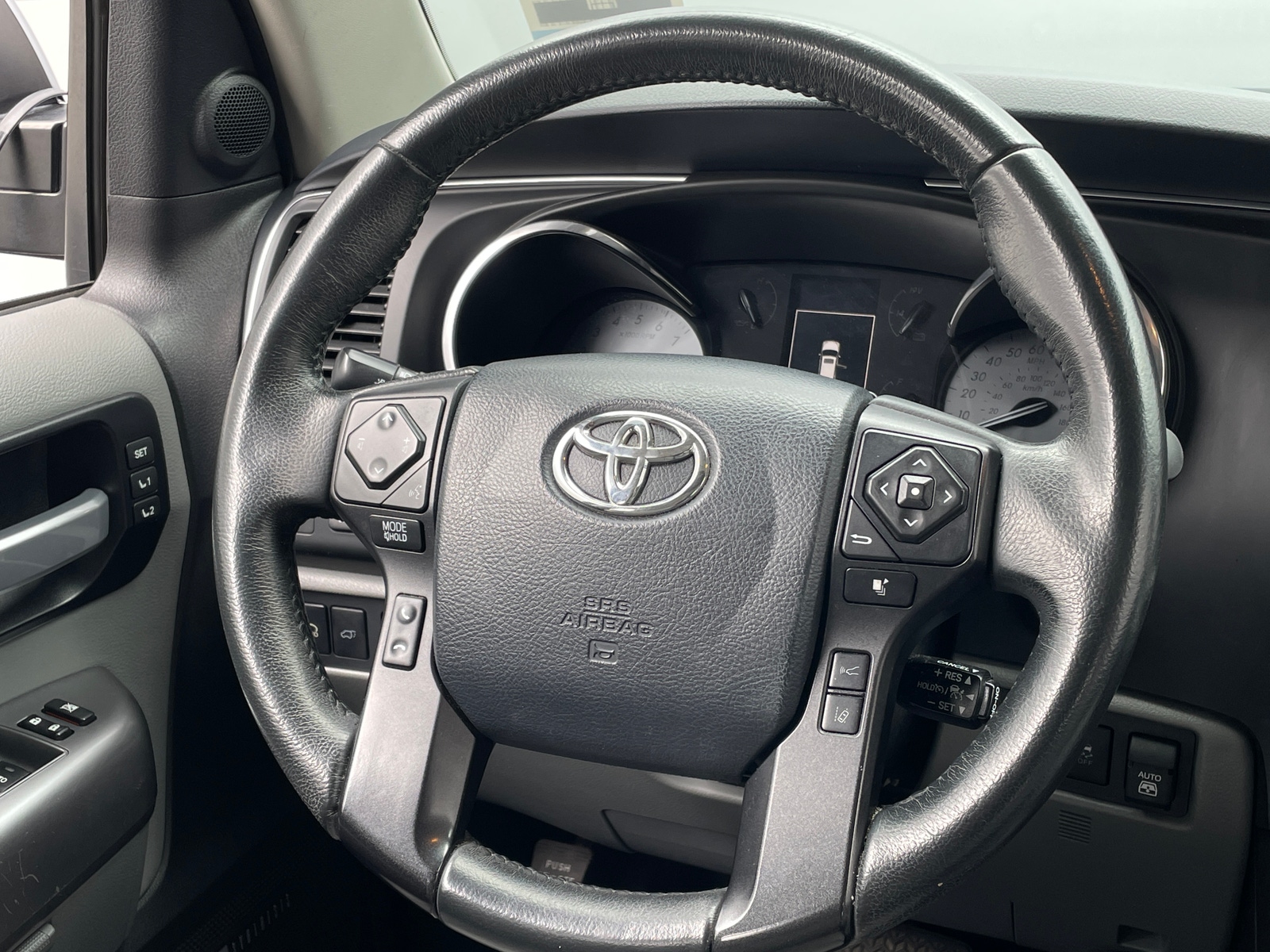 Thumbnail: 2020 Toyota Sequoia - 4