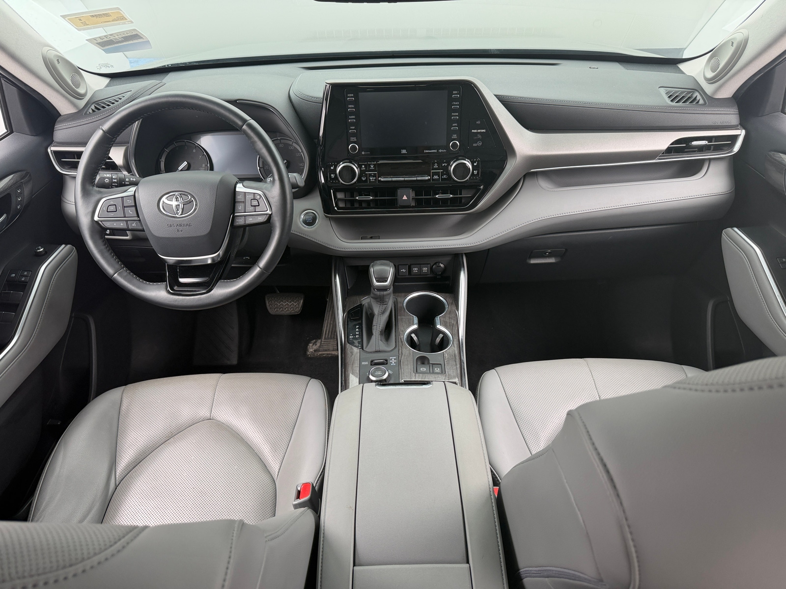 Thumbnail: 2020 Toyota Highlander - 2