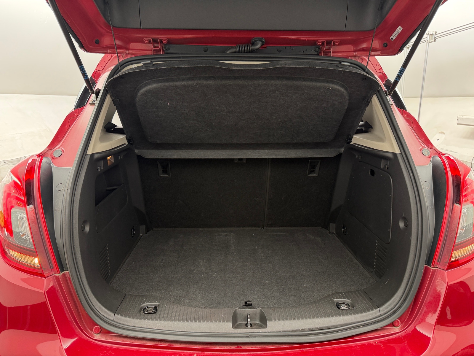 Thumbnail: 2018 Buick Encore - 6