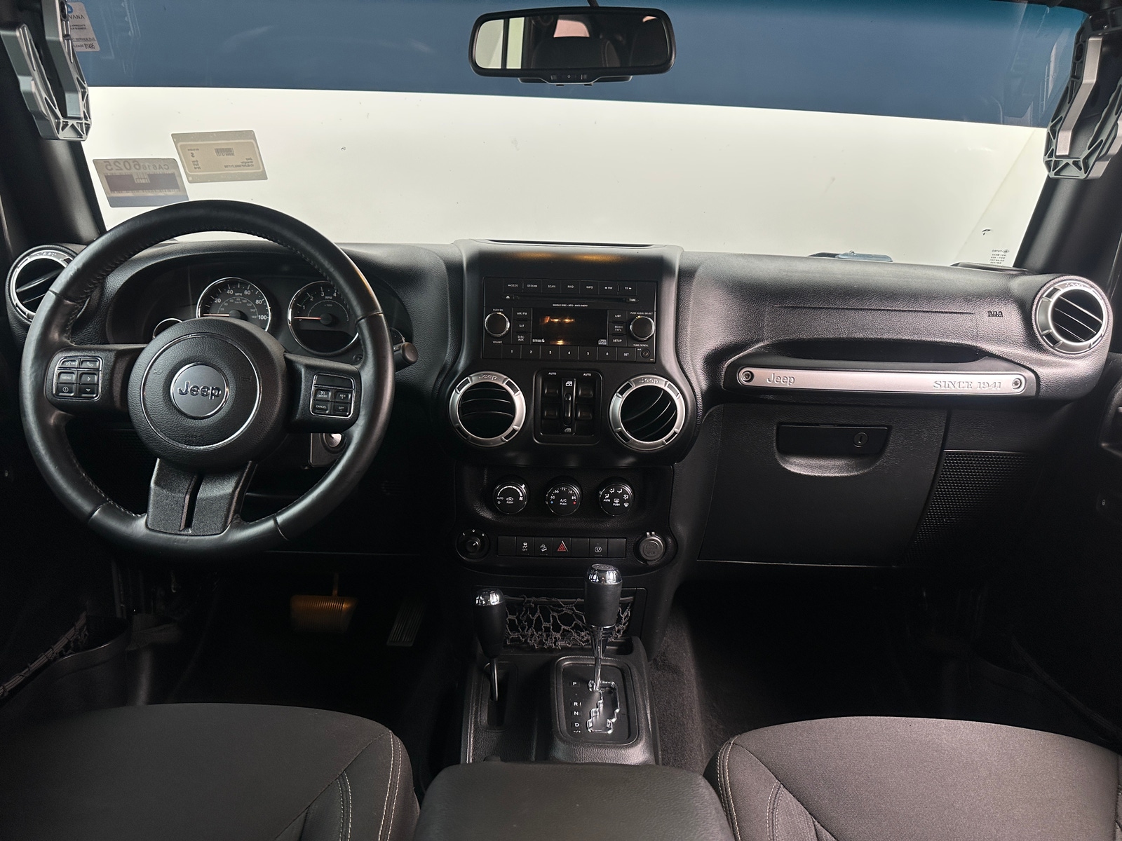 Thumbnail: 2016 Jeep Wrangler - 3
