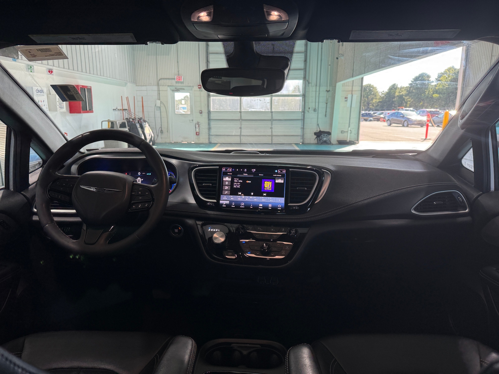 Thumbnail: 2024 Chrysler Pacifica - 2