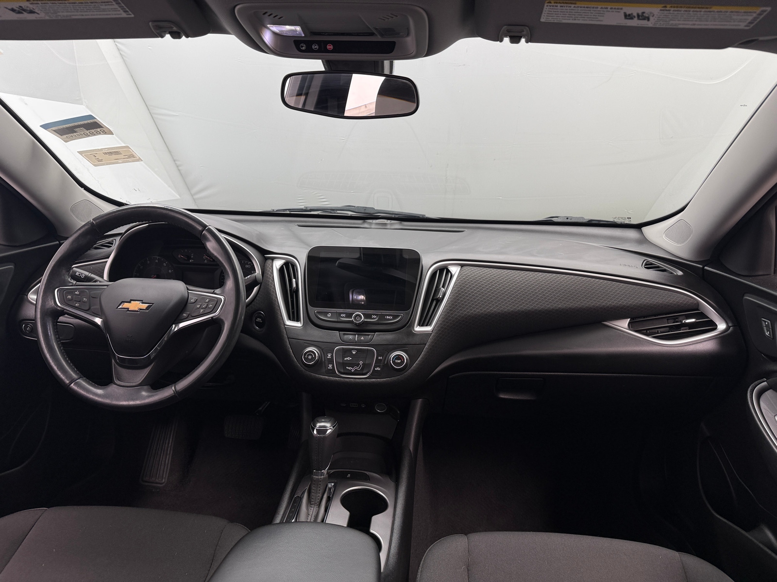 Thumbnail: 2020 Chevrolet Malibu - 3