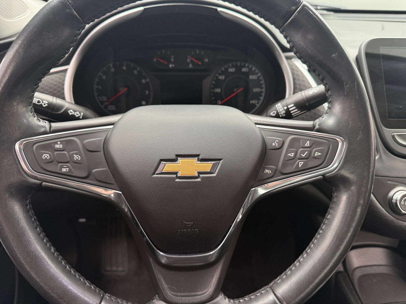 Thumbnail: 2020 Chevrolet Malibu - 5