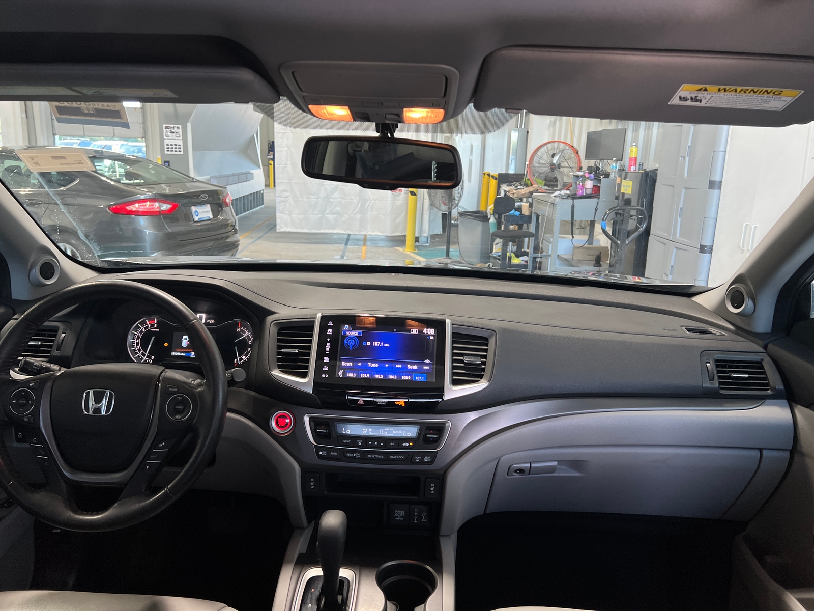 Thumbnail: 2017 Honda Pilot - 2