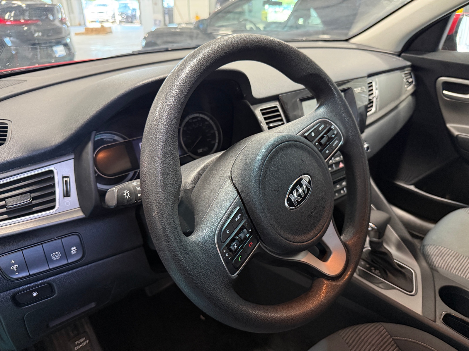Thumbnail: 2019 Kia Niro - 5