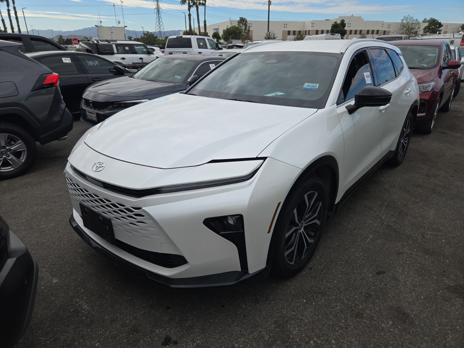 2025 Toyota Crown Signia XLE