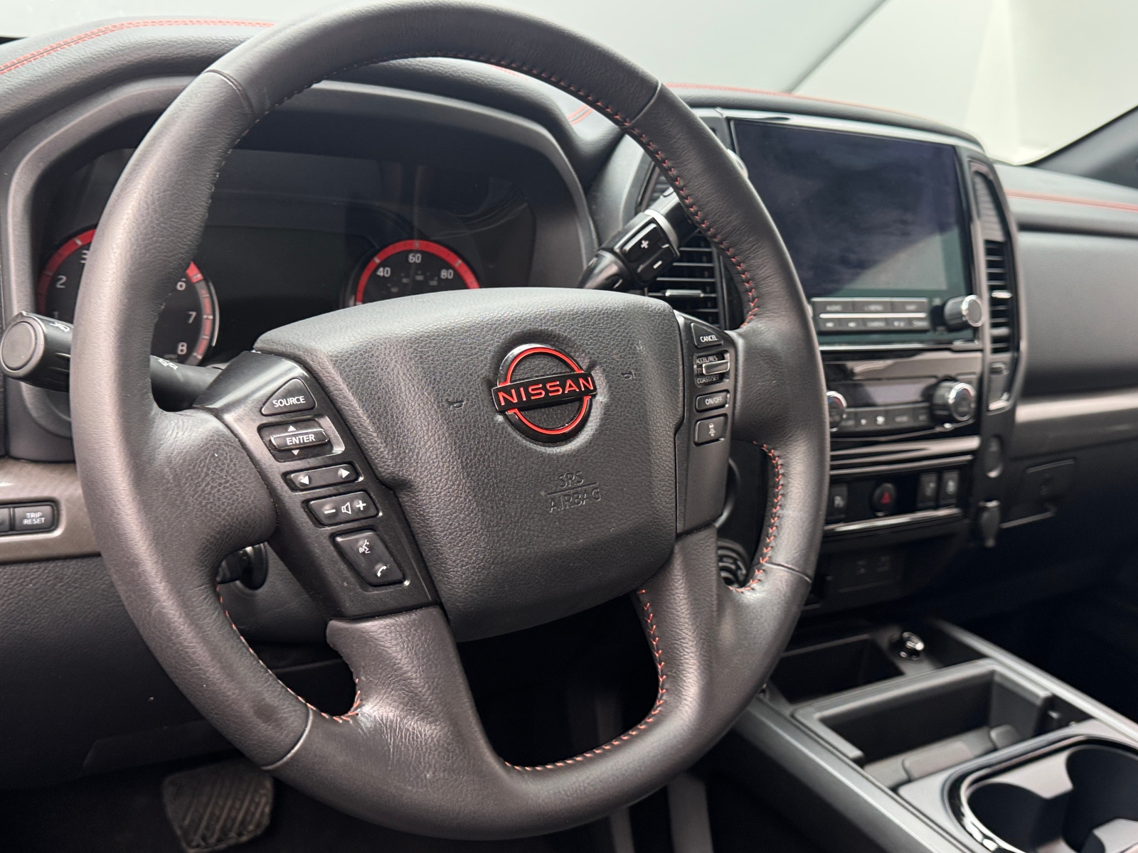 Thumbnail: 2024 Nissan Titan - 4