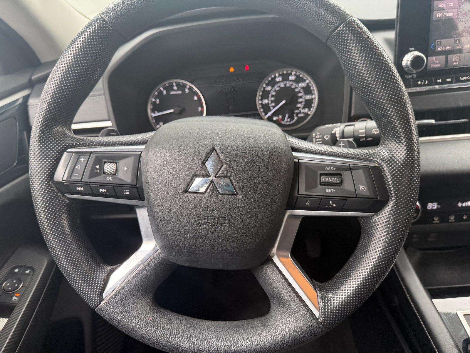 Thumbnail: 2022 Mitsubishi Outlander - 5