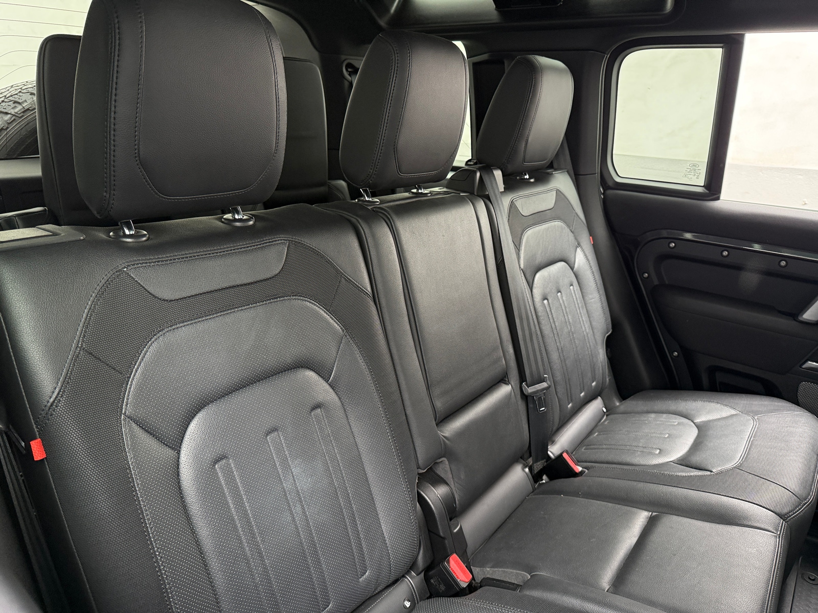 Thumbnail: 2021 Land Rover Defender - 6