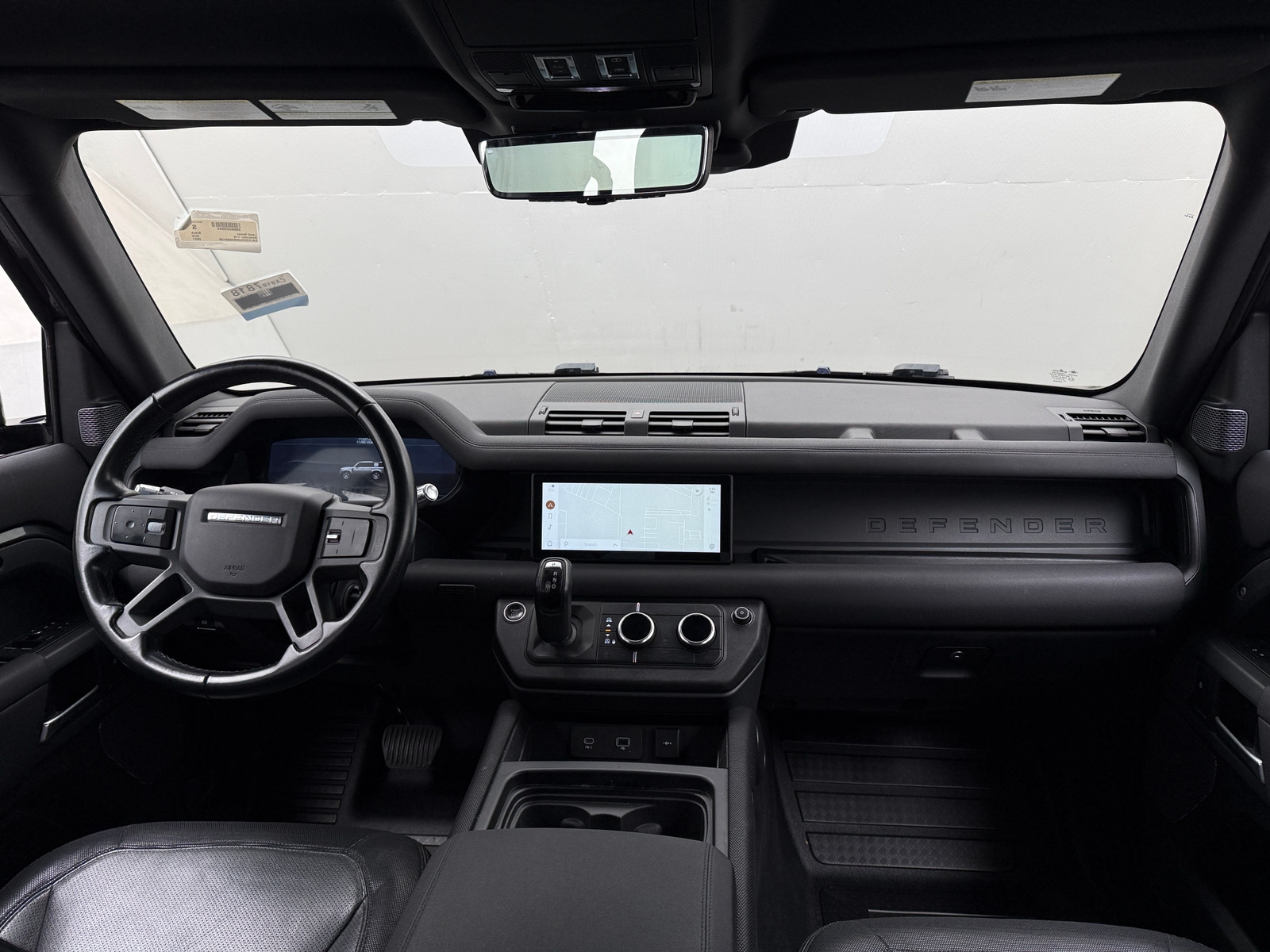 Thumbnail: 2021 Land Rover Defender - 3
