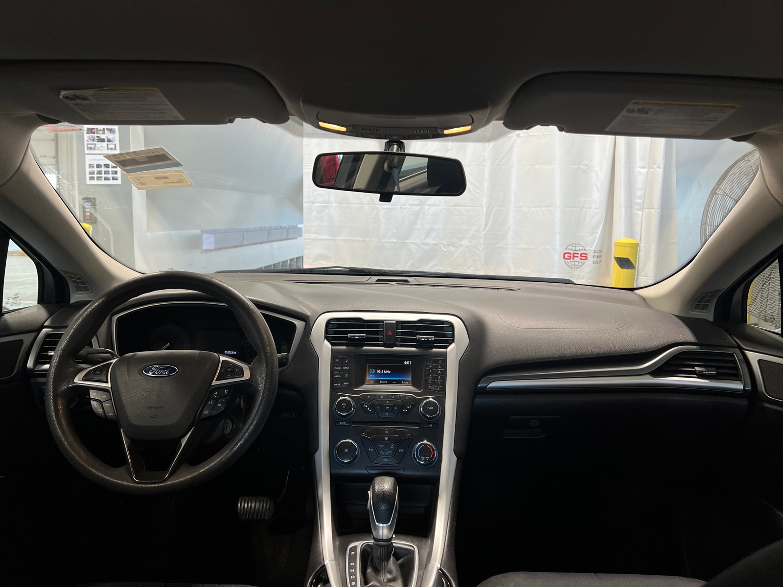 Thumbnail: 2015 Ford Fusion - 3