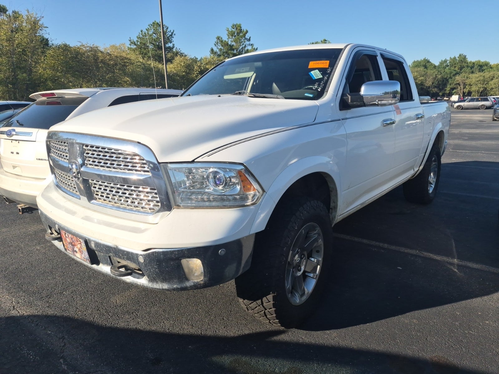 2014 Ram 1500 4WD Crew Cab 140.5" Laramie