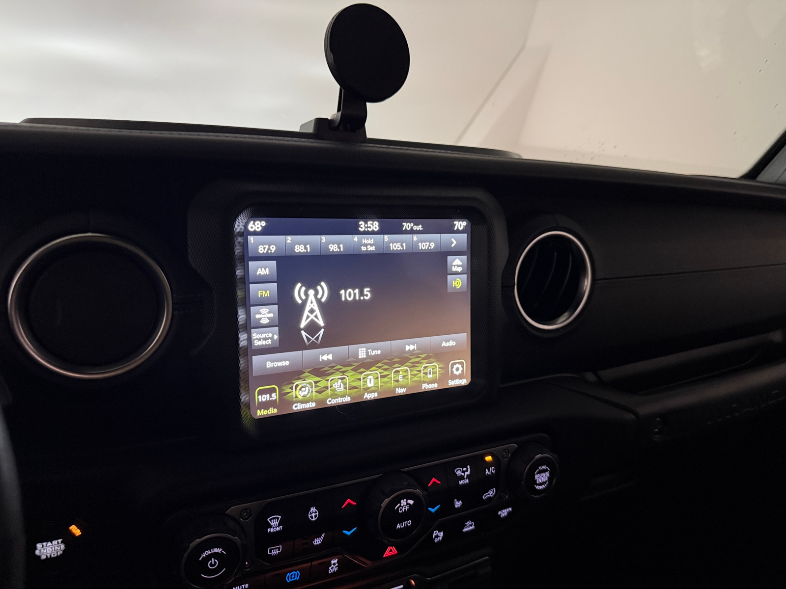Thumbnail: 2021 Jeep Wrangler - 3