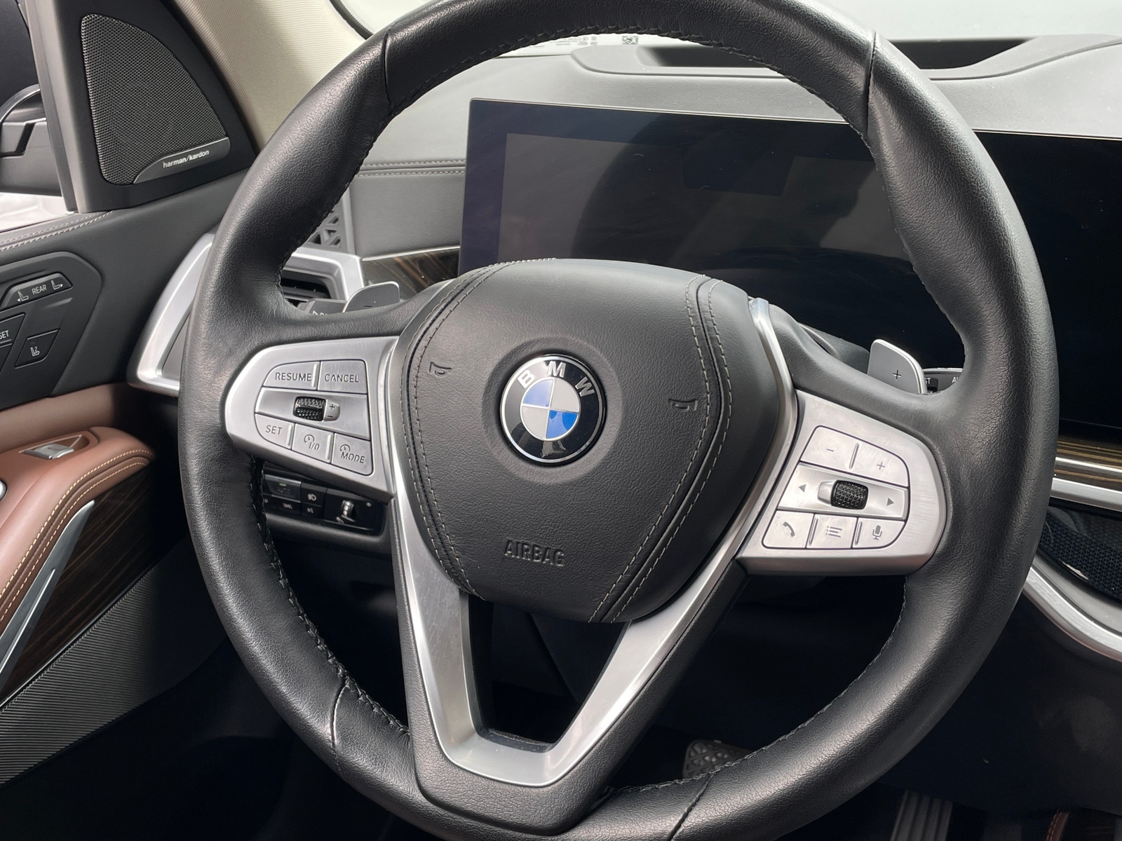 Thumbnail: 2023 BMW X7 - 4