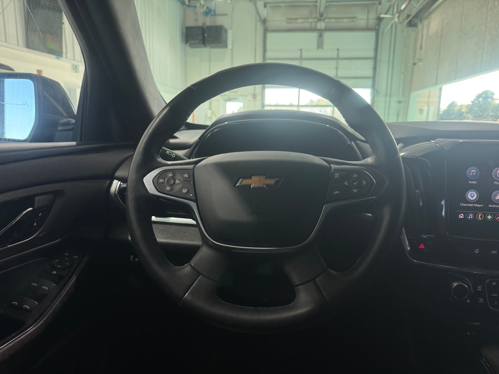 Thumbnail: 2023 Chevrolet Traverse - 4