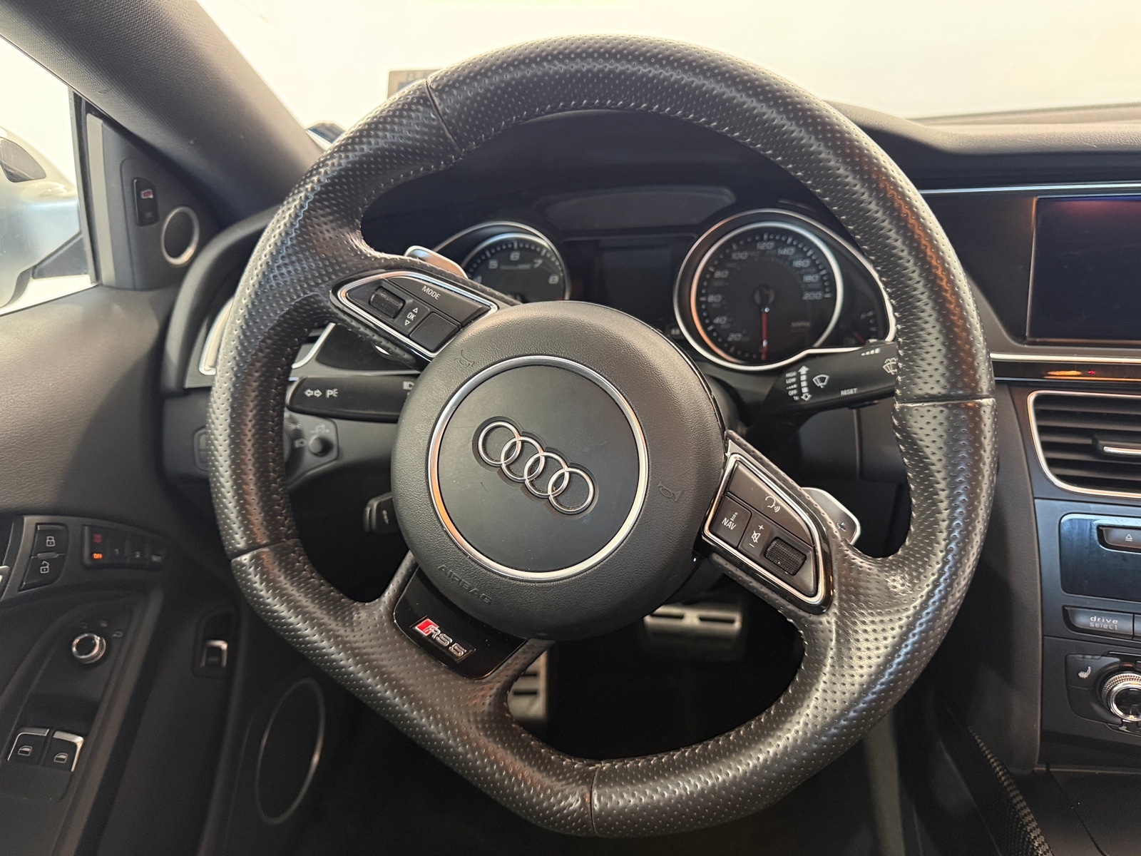 Thumbnail: 2013 Audi RS 5 - 3
