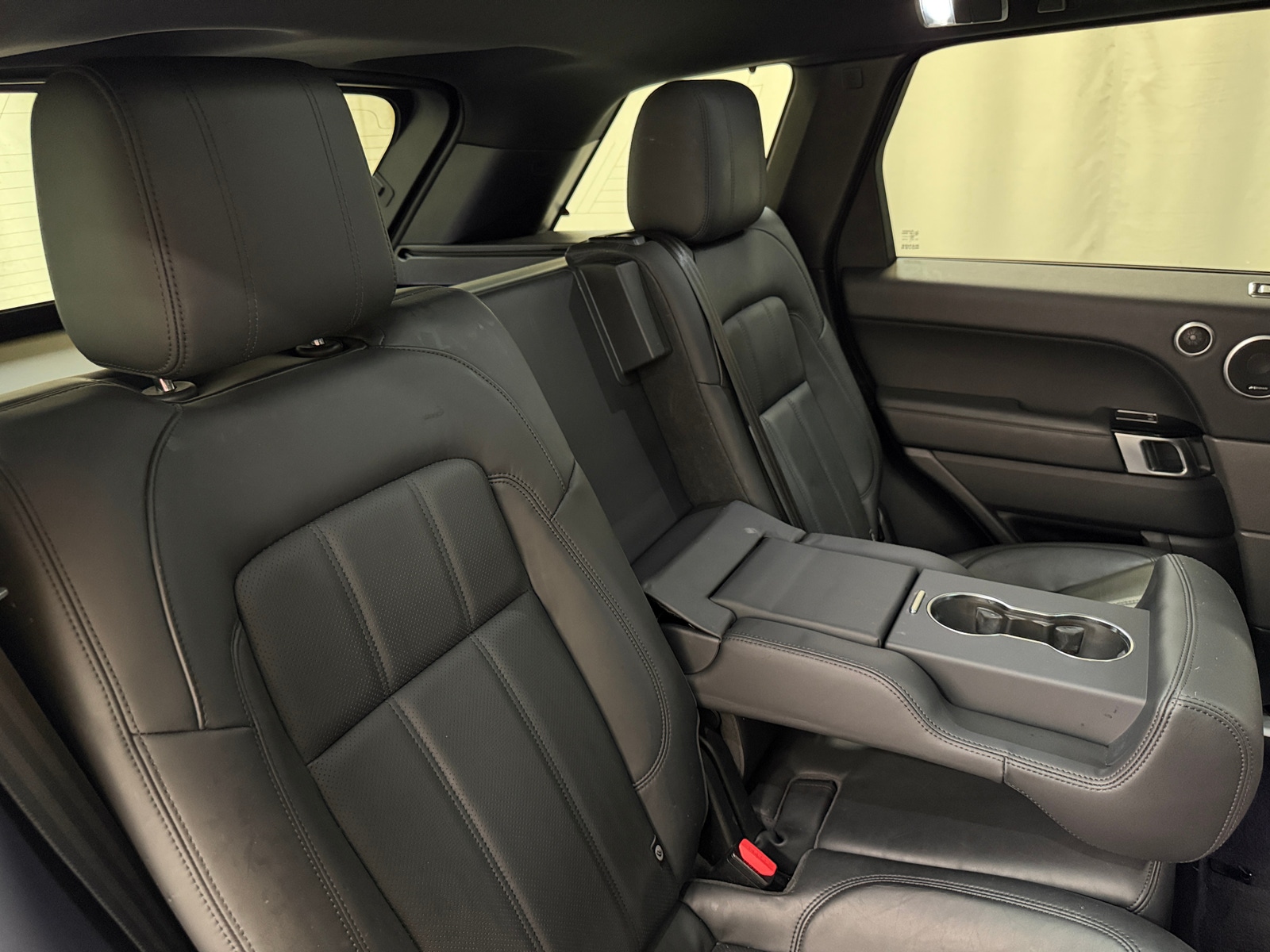 Thumbnail: 2019 Land Rover Range Rover Sport - 6