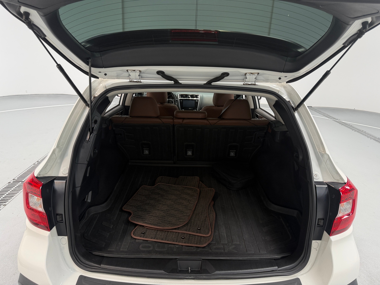 Thumbnail: 2019 Subaru Outback - 6