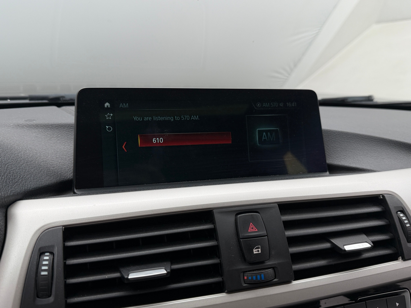 Thumbnail: 2018 BMW 3 Series - 3