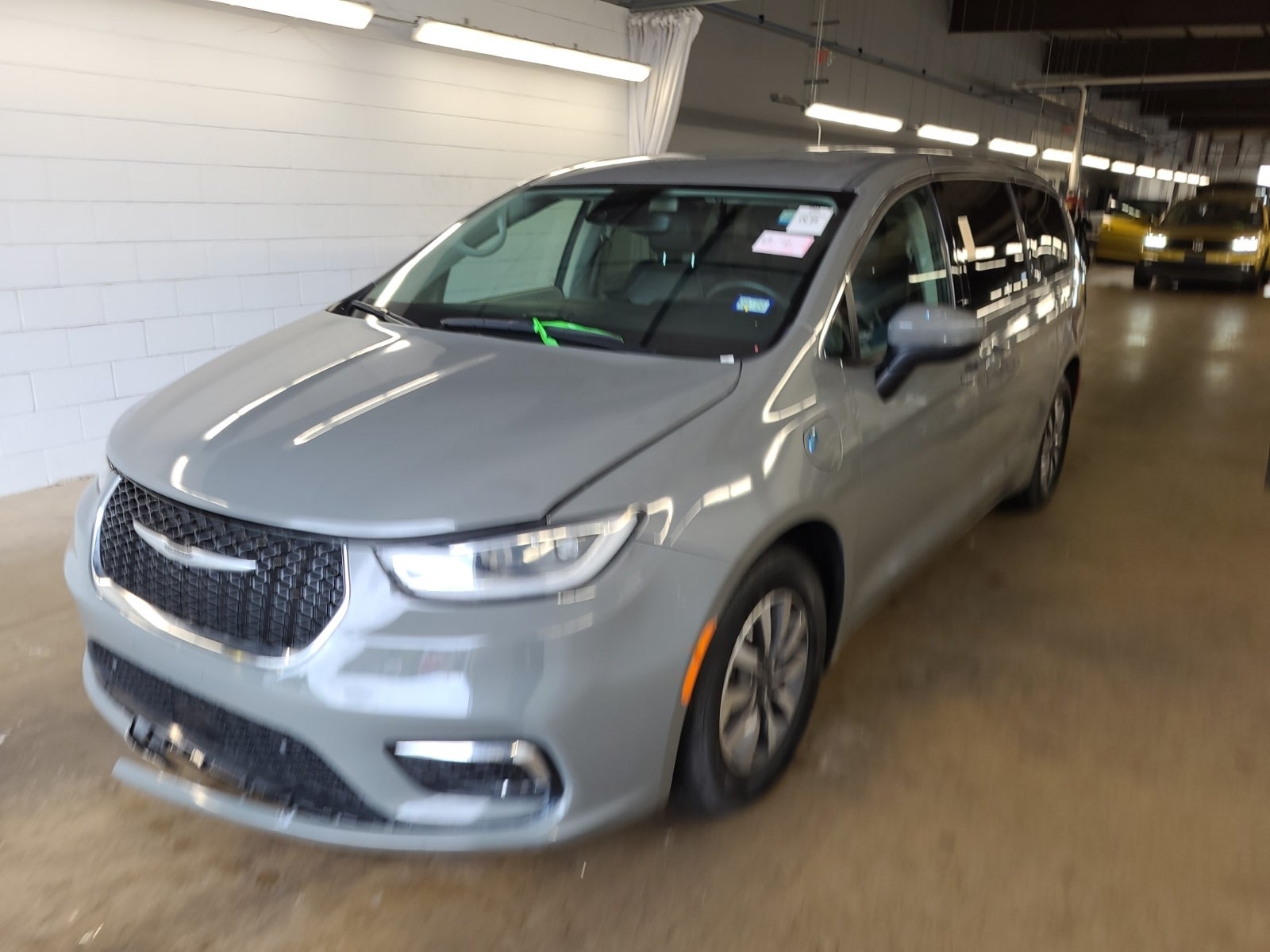 2023 Chrysler Pacifica Hybrid Hybrid Touring L