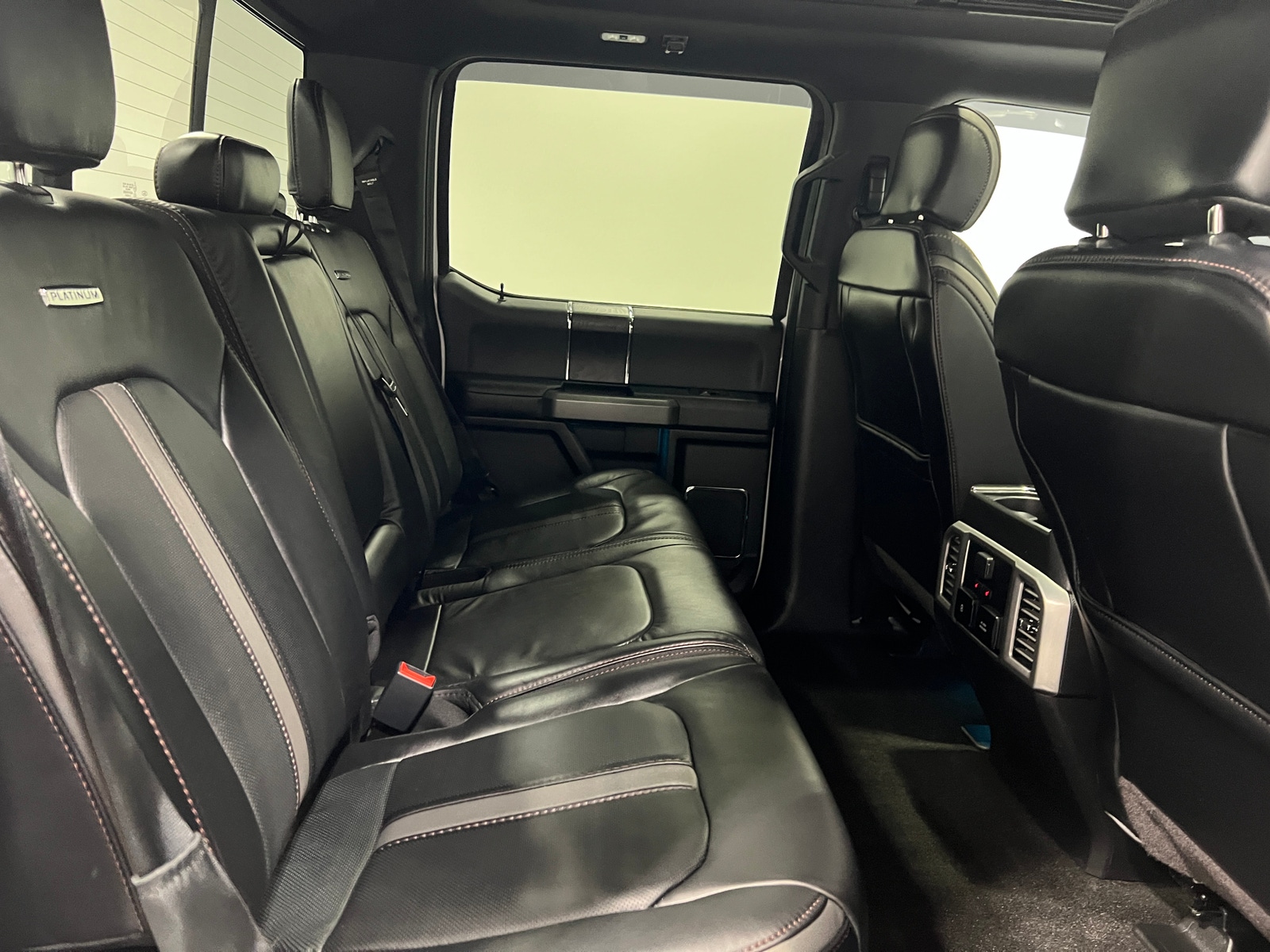 Thumbnail: 2020 Ford Econoline - 5