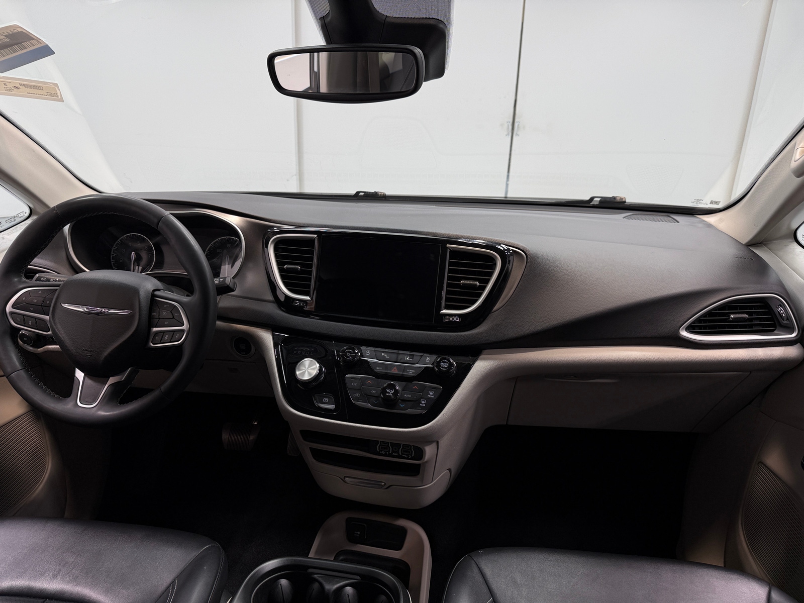 Thumbnail: 2024 Chrysler Pacifica - 2