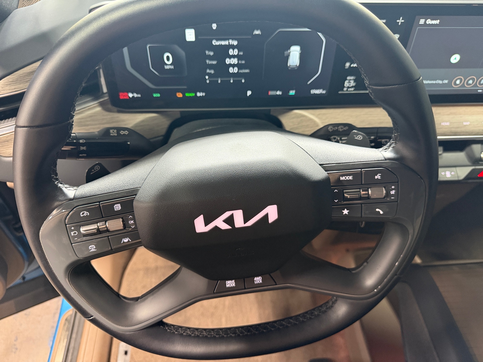 Thumbnail: 2024 Kia EV9 - 4