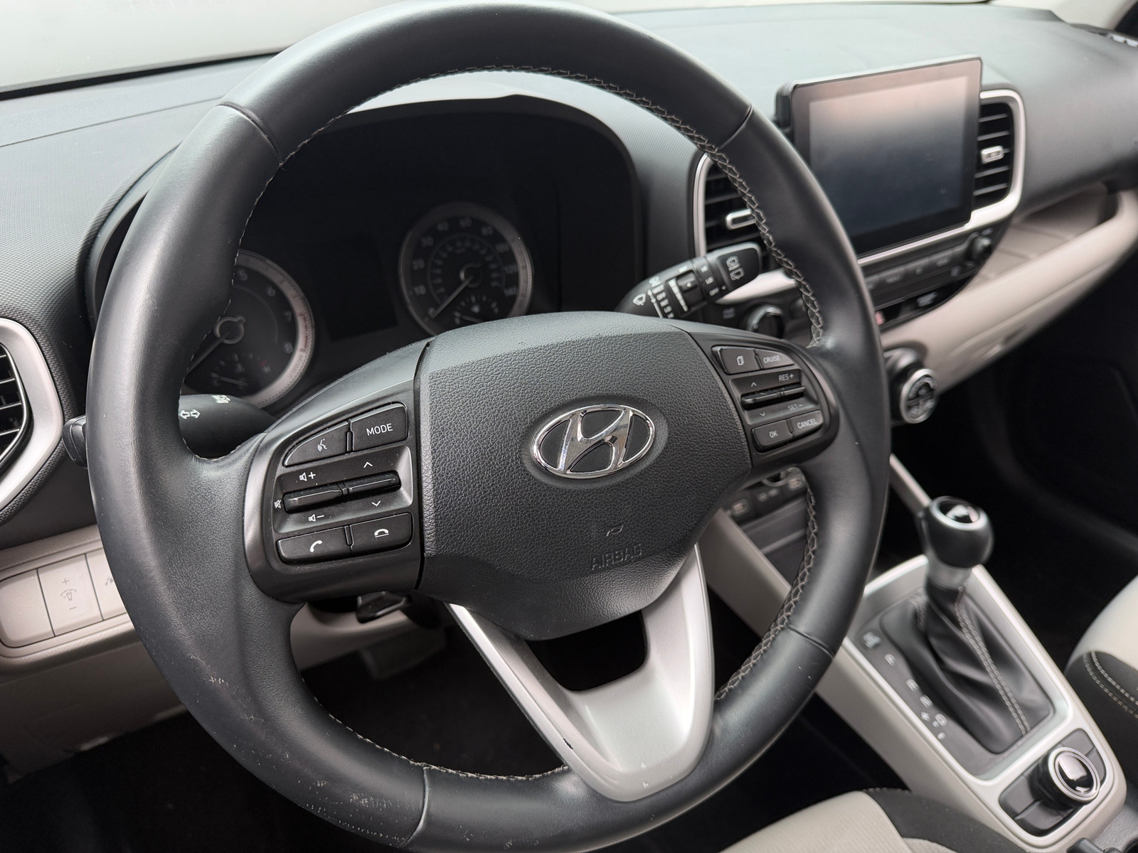Thumbnail: 2022 Hyundai Venue - 5