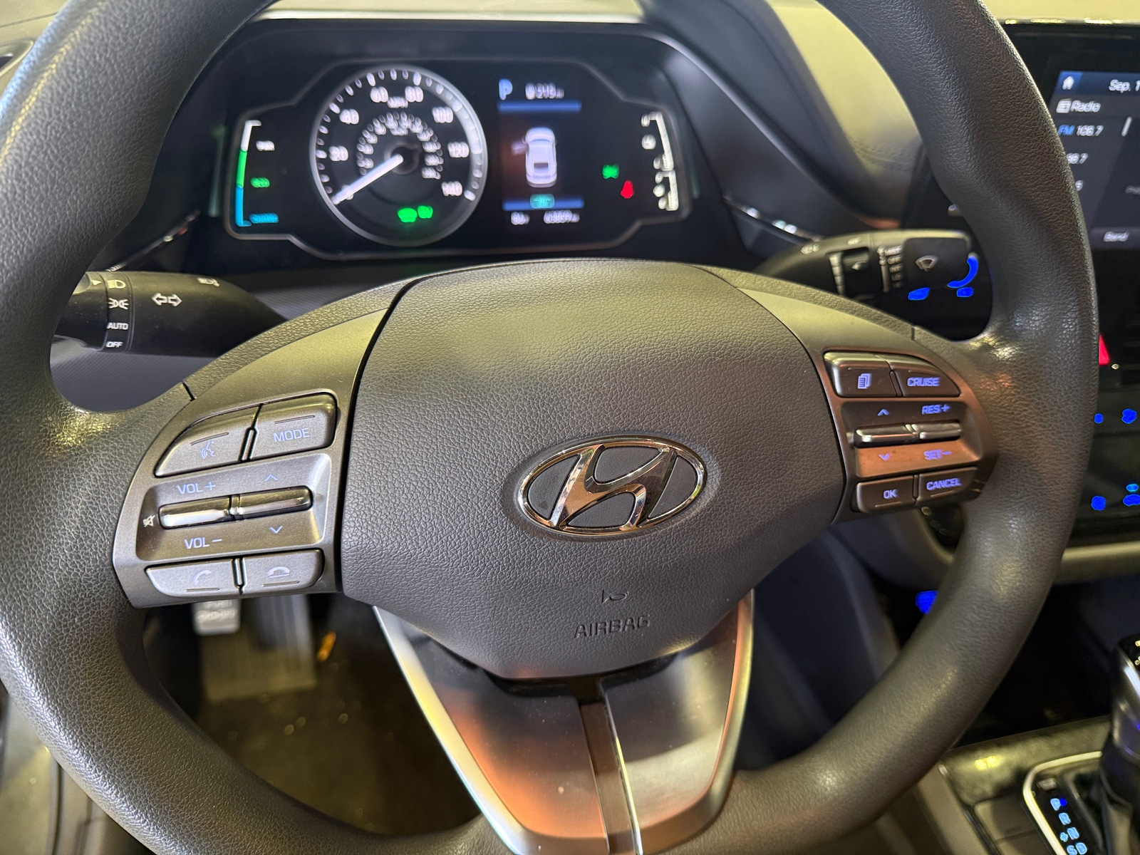 Thumbnail: 2020 Hyundai Ioniq - 5