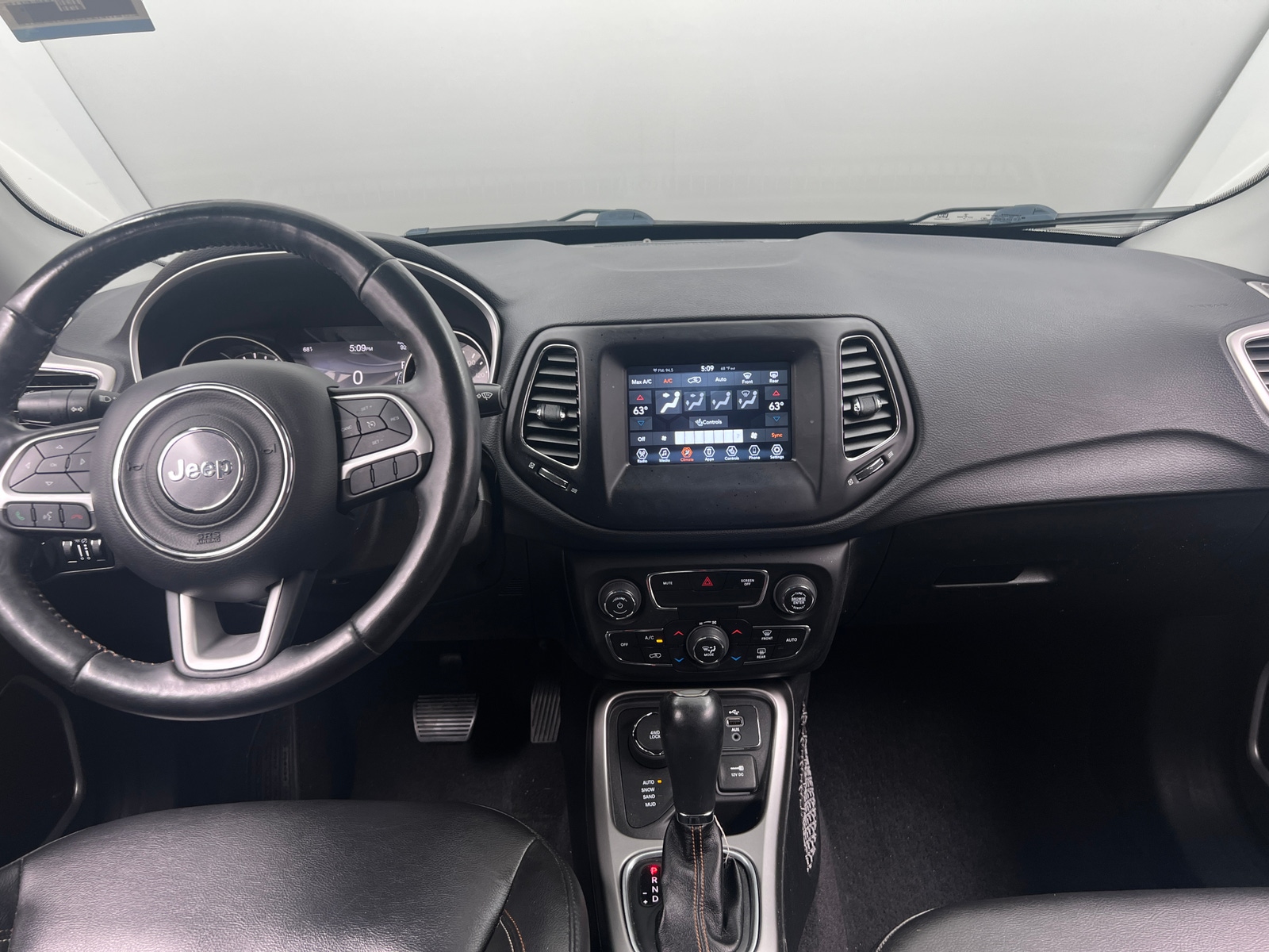 Thumbnail: 2018 Jeep Compass - 3