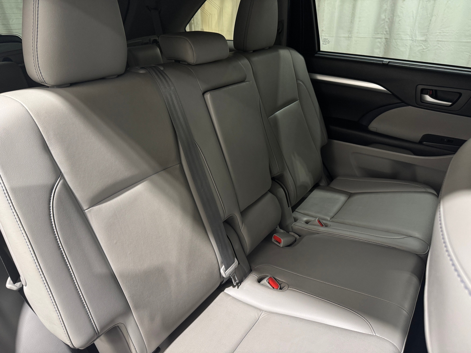 Thumbnail: 2019 Toyota Highlander - 5