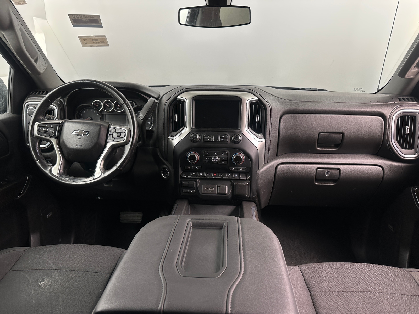Thumbnail: 2020 Chevrolet Silverado 1500 - 3