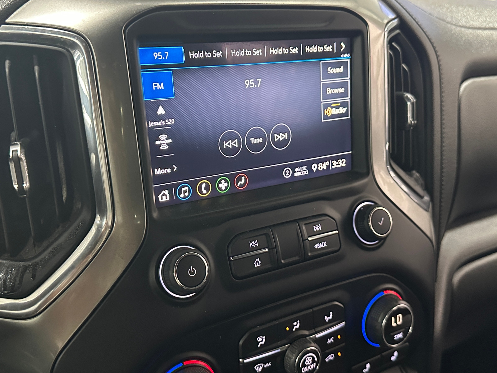 Thumbnail: 2020 Chevrolet Silverado 1500 - 4