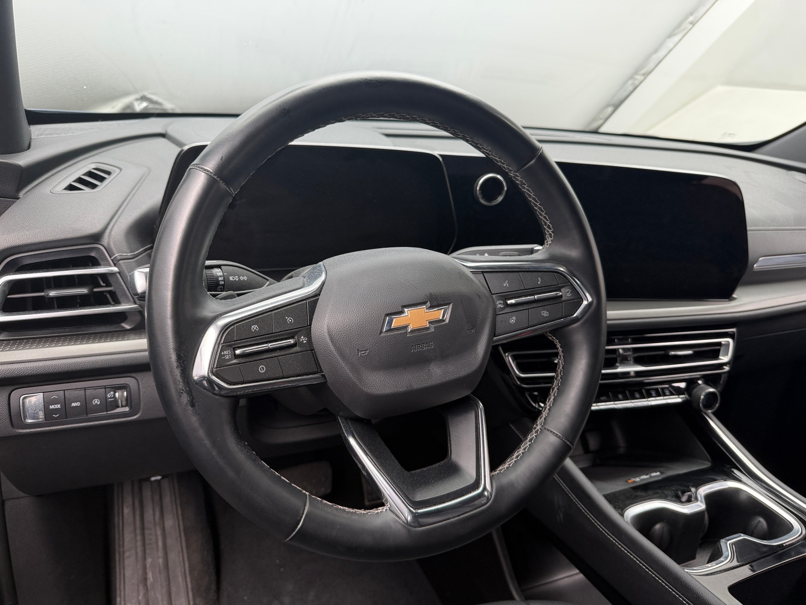 Thumbnail: 2025 Chevrolet Traverse - 4