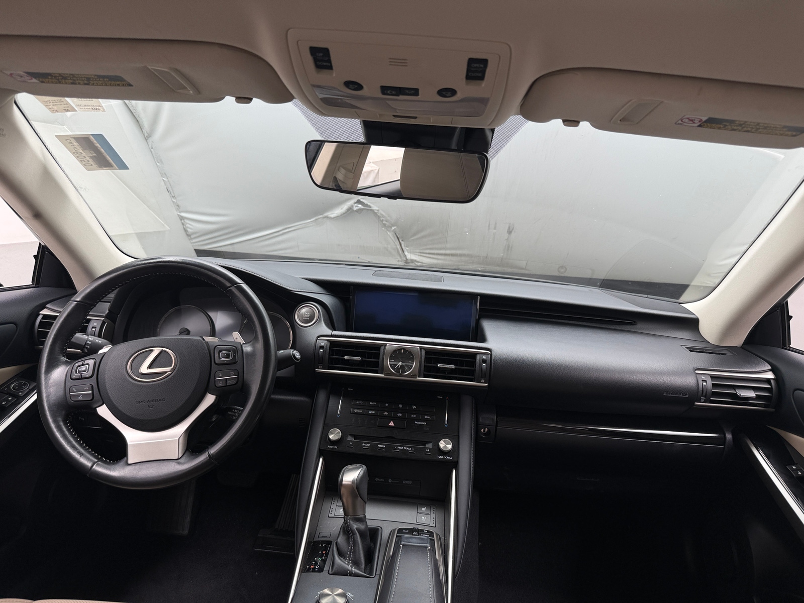 Thumbnail: 2017 Lexus IS - 3